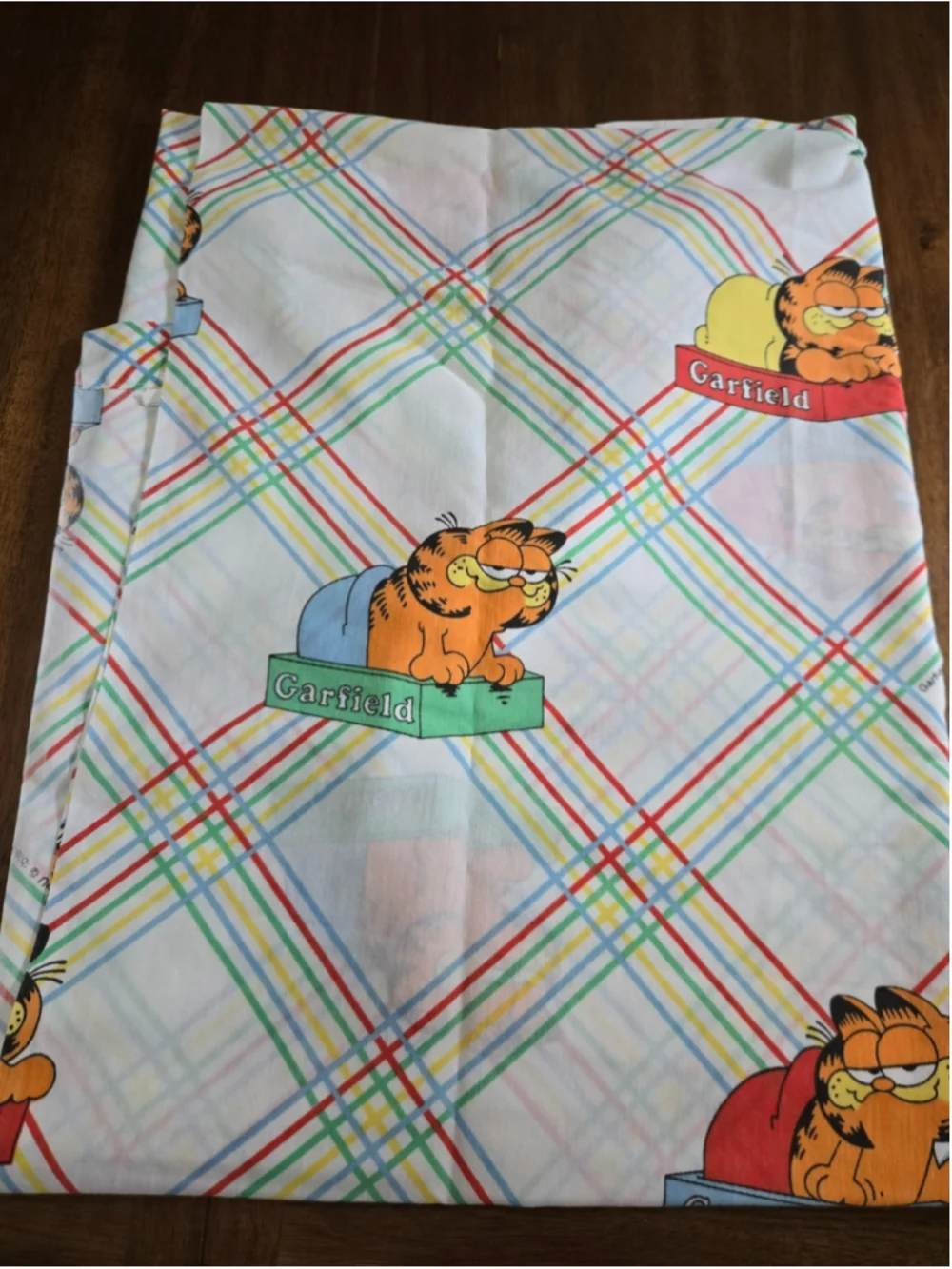 Vintage 1978 GARFIELD THE CAT Twin Size Flat Bed Sheet Nice Colors Used Striped